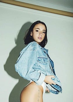 Constanza Moll image 2 of 3