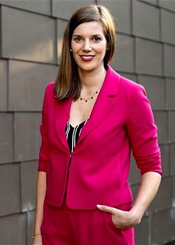 Corinna Tappe image 1 of 4