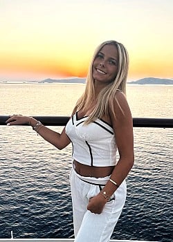 Courtney Darling image 1 of 3