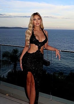 Courtney Jayne image 3 of 4
