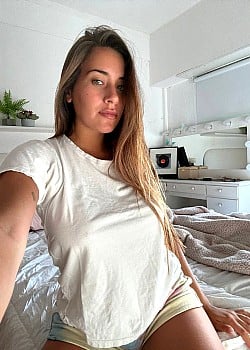 Crazy Lola image 1 of 4