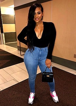Cyn Santana image 4 of 4