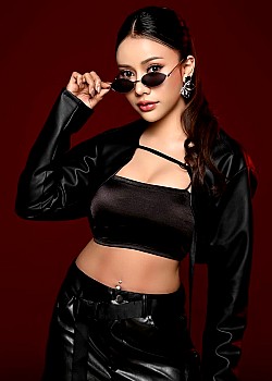DJ Melisa image 4 of 4