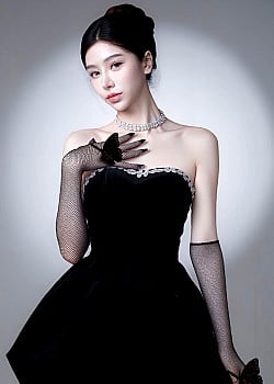 Dada Liu image 1 of 1
