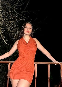 Dafne Keen image 1 of 4