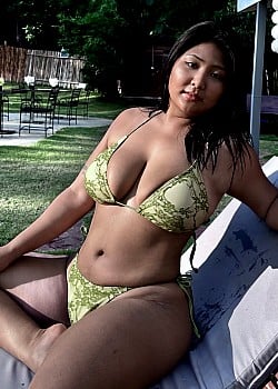 Daisy Pirom image 4 of 4