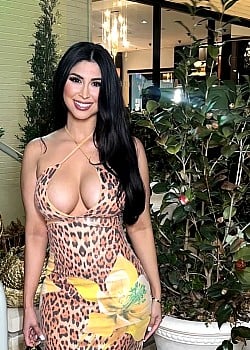 Daisy Yruegas image 1 of 4
