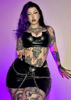 Dakota Alexandra image 4 of 4
