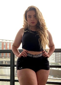 Dakota Jade (Model) image 3 of 4