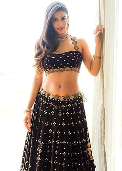 Daksha Nagarkar image 2 of 4