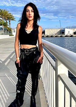 Dana DeLorenzo image 3 of 4