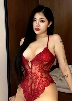 Dang Khanh Ngan image 2 of 3
