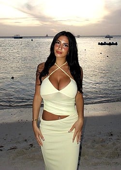 Dani Lovaglio image 2 of 2