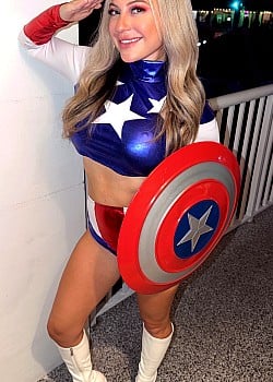 Dani Spooner image 1 of 1