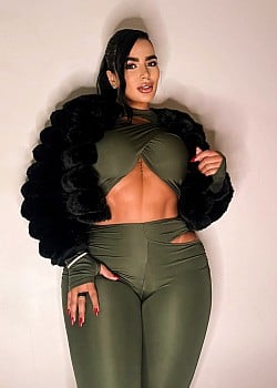 Daniela Cortes image 4 of 4