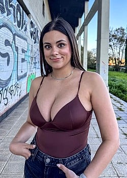 Daniela Garcia (Instagram) image 3 of 4