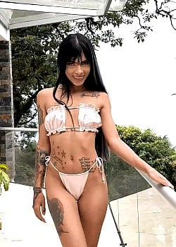 Daniela Garcia image 3 of 4