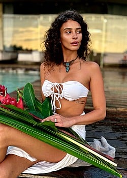 Daniela Zalesakova image 3 of 4