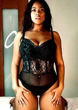 Danielle Nash image 2 of 4