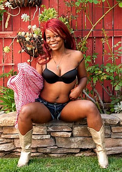 Danielle Reid image 2 of 2