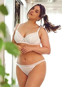 Danielle Van Grondelle image 2 of 4