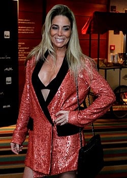 Danielle Winits image 4 of 4