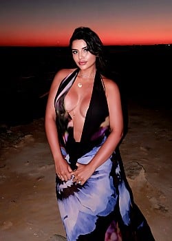 Danniela Carrero image 1 of 4
