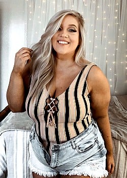 Danyelle Miller image 2 of 4