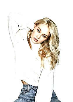 Daphne De Baat image 2 of 4