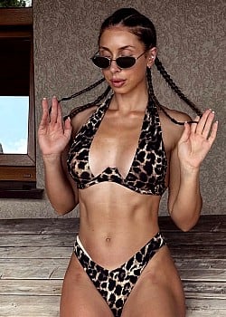 Daria Nikiforova image 2 of 4