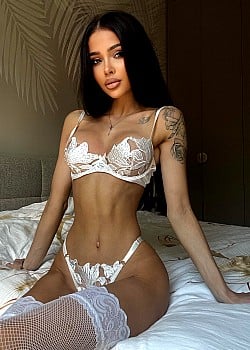 Daria Verys image 3 of 4