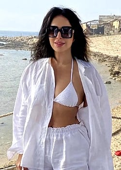 Darine Chahine image 1 of 2