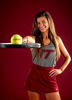 Dariya Radulova image 3 of 4