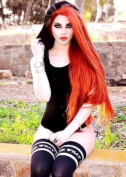 Dayana Crunk image 3 of 4