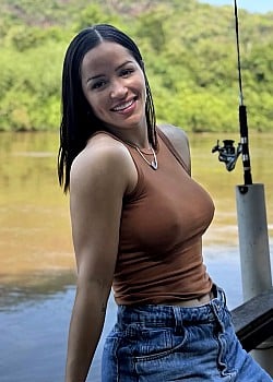 Dayane Banak image 1 of 4