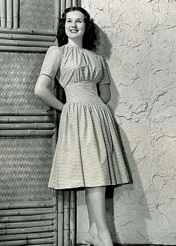 Deanna Durbin image 2 of 4