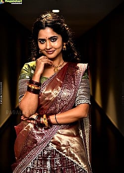Deepa Balu image 3 of 3