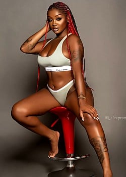 Deja Marie image 3 of 3