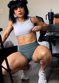 Delilah Fang image 2 of 4