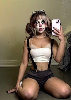 Delilah Morgan image 2 of 2