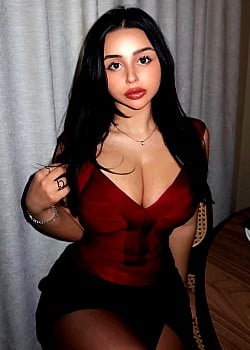 Demet Kamburoglu image 1 of 4