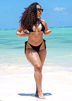 Demetria Obilor image 2 of 4