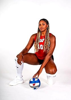 Devyn Robinson image 3 of 4