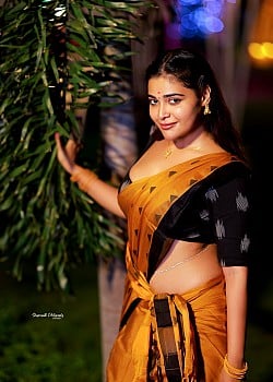 Dharsha Gupta image 3 of 4