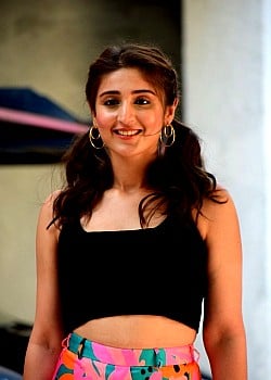 Dhvani Bhanushali image 1 of 1