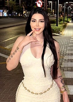 Diana Dira image 1 of 4