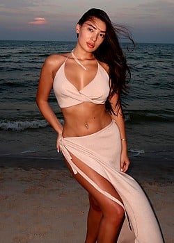 Diana Kim image 1 of 4