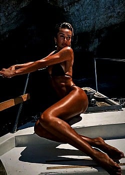 Diana Munteanu image 3 of 3