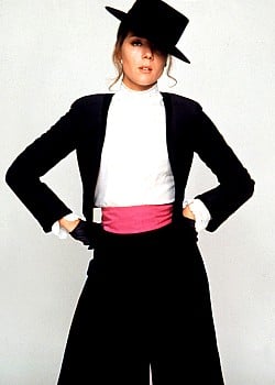 Diana Rigg image 3 of 4