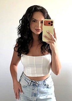 Diana Suciu image 3 of 4